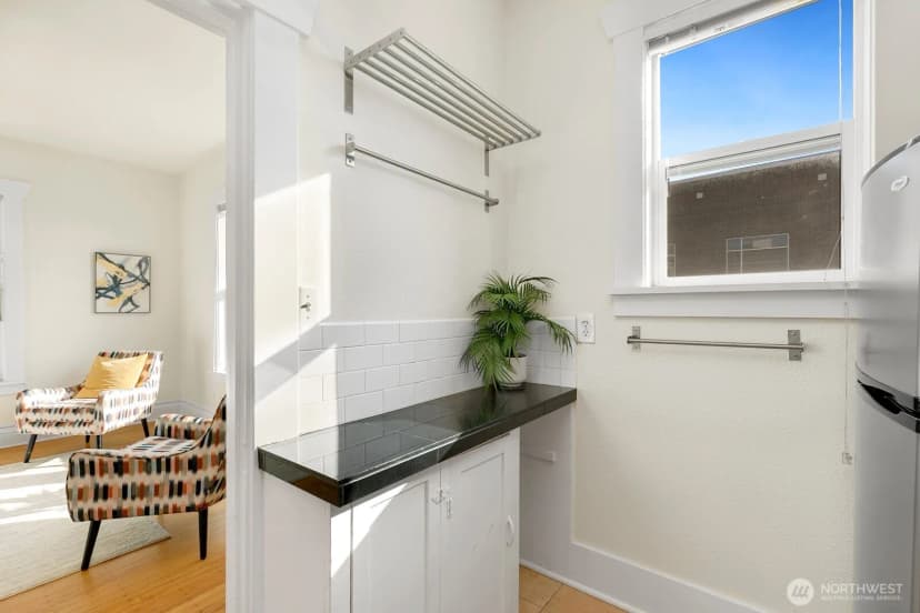Property photo for 901 Ne 43rd Street #306, Seattle photo 11