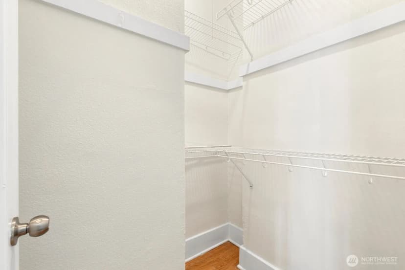 Property photo for 901 Ne 43rd Street #306, Seattle photo 16