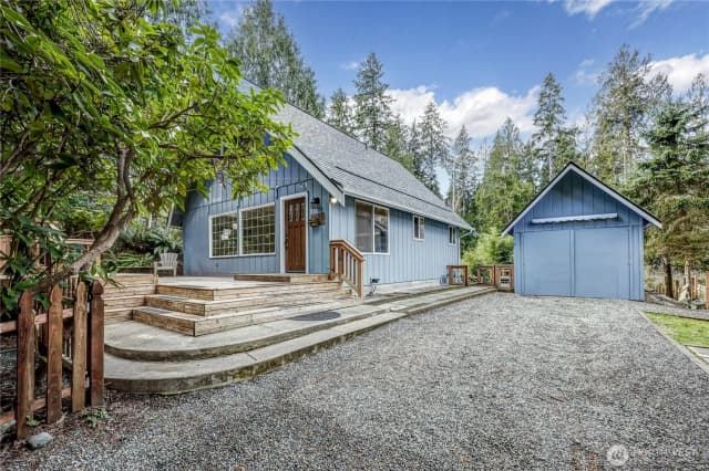 Property photo for 27525 Ne Baywood Drive, Kingston