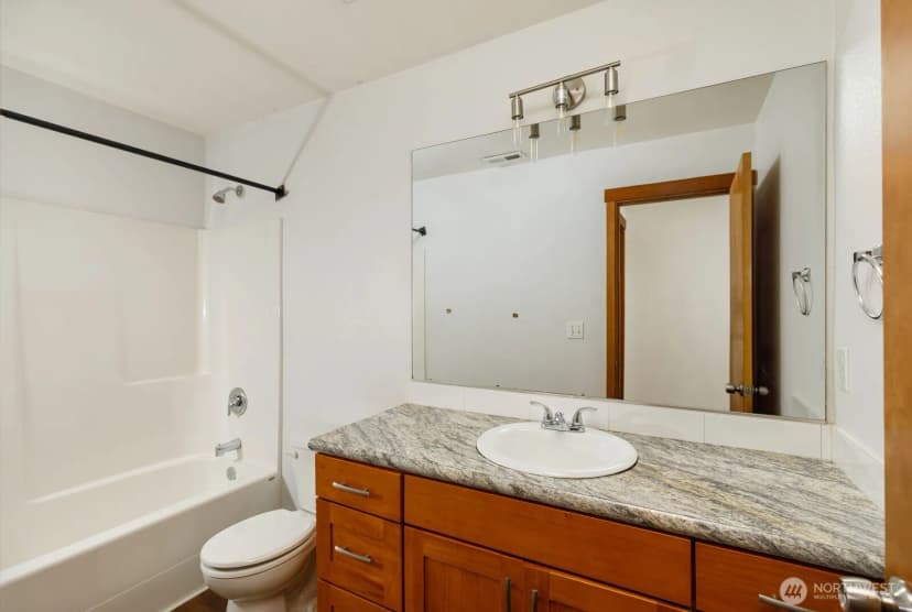 Property photo for 813 S 10th Street, Shelton photo 26