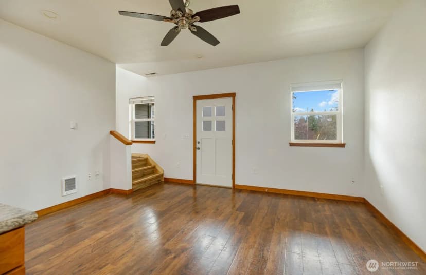 Property photo for 813 S 10th Street, Shelton photo 16