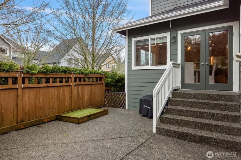 Property photo for 2073 Ne Noble Street, Issaquah photo 25