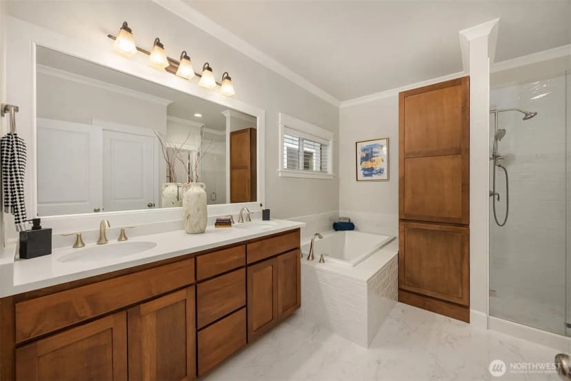 Property photo for 2073 Ne Noble Street, Issaquah photo 22