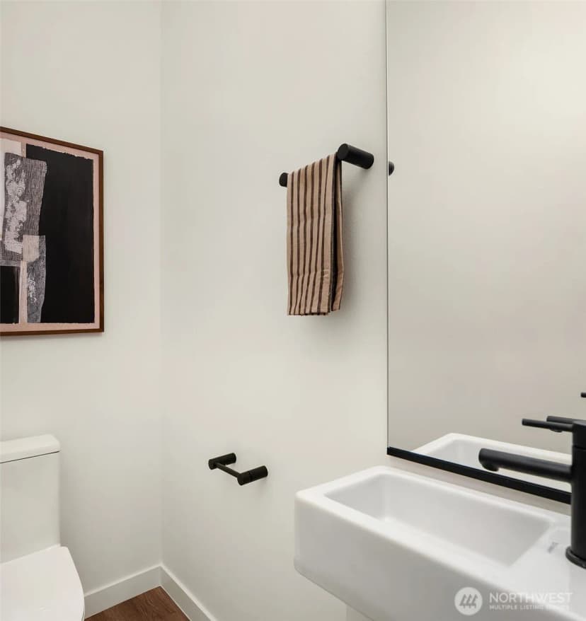 Property photo for 221 Ne 75th Street, Seattle photo 26