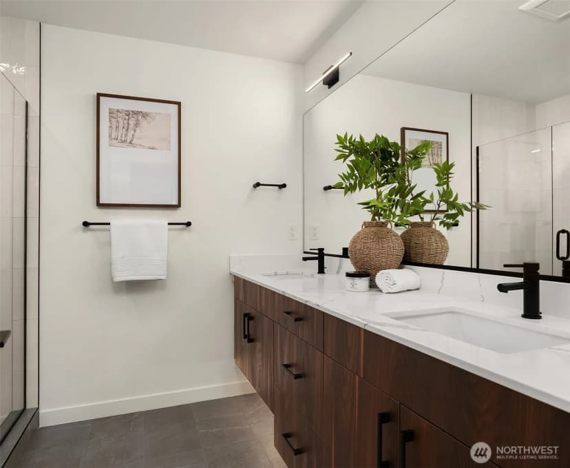 Property photo for 221 Ne 75th Street, Seattle photo 21