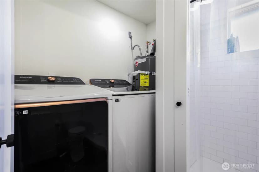 Property photo for 14517 Meridian Avenue N, Shoreline photo 8