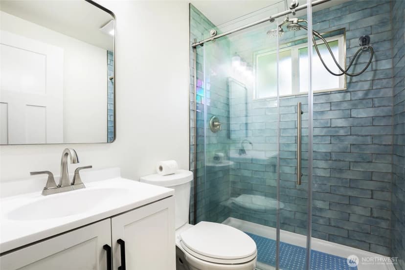 Property photo for 14517 Meridian Avenue N, Shoreline photo 11