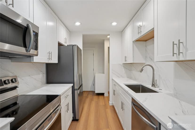 Property photo for 831 126th Place Ne #b204, Bellevue photo 8