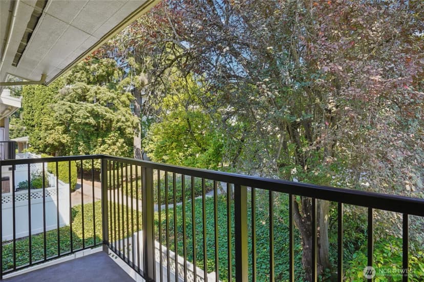 Property photo for 831 126th Place Ne #b204, Bellevue photo 16