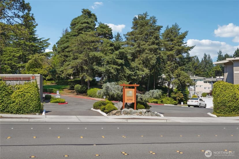 Property photo for 831 126th Place Ne #b204, Bellevue photo 20