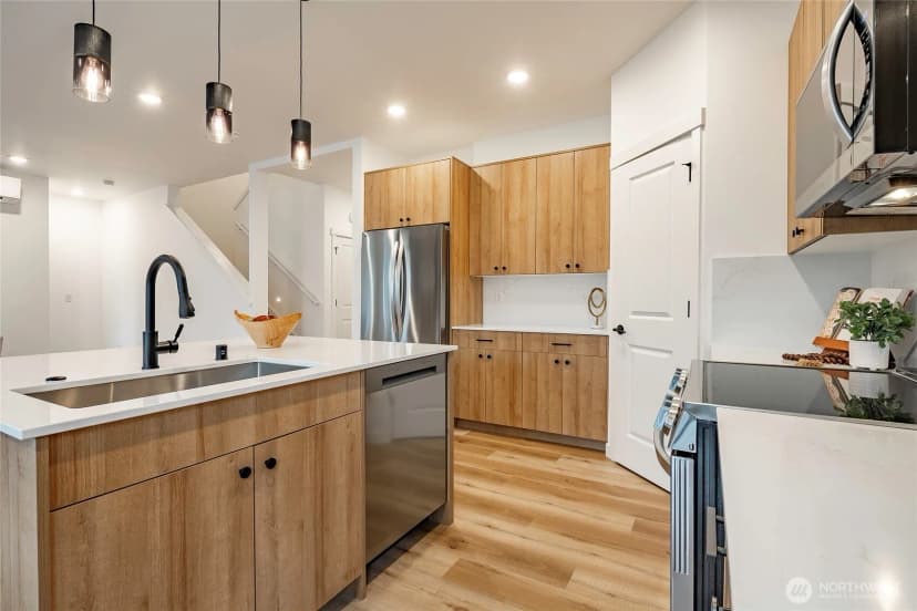 Property photo for 2999 Cedar View Way, Blaine photo 11