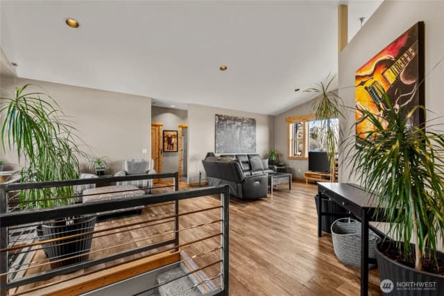 Property photo for 3765 Lovell Road, Wenatchee photo 5