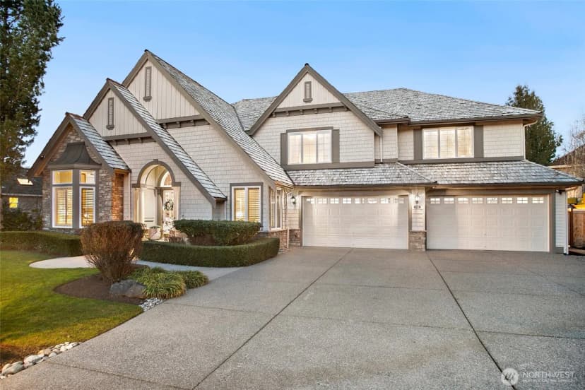 Property photo for 2302 277th Avenue Se, Sammamish photo 2