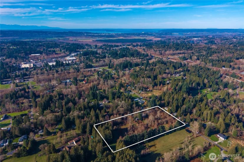 Property photo for 10330 56th St Se, Snohomish photo 2
