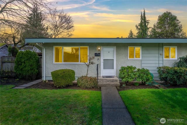 Property photo for 1100 7th Avenue Se #8, Puyallup