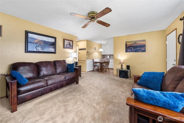 Property photo for 1100 7th Avenue Se #8, Puyallup photo 4