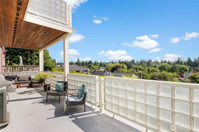 Property photo for 6222 37th Avenue Ne, Seattle photo 13