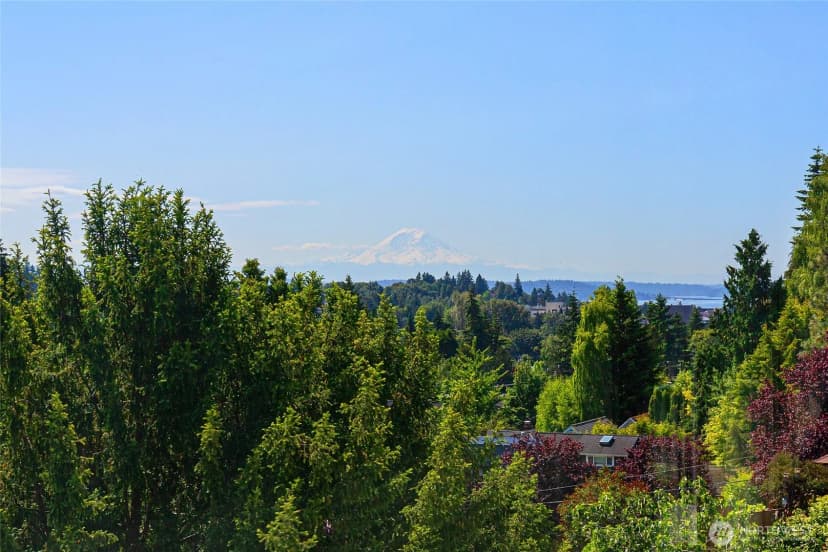 Property photo for 6222 37th Avenue Ne, Seattle photo 26