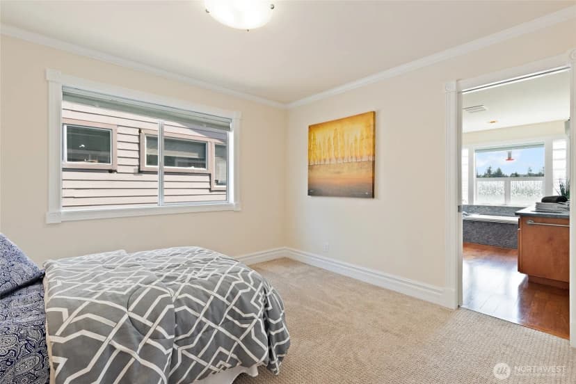 Property photo for 6222 37th Avenue Ne, Seattle photo 32