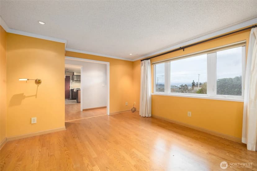 Property photo for 1607 25th Street, Anacortes photo 13
