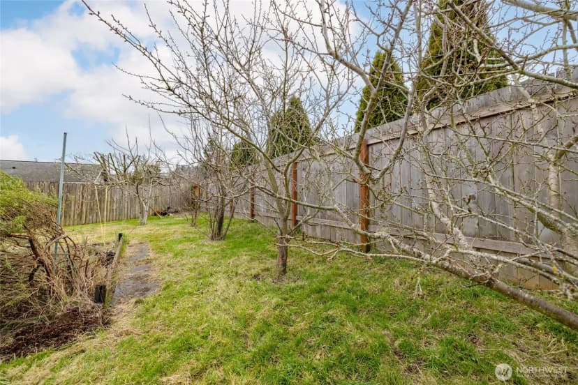 Property photo for 1607 25th Street, Anacortes photo 27