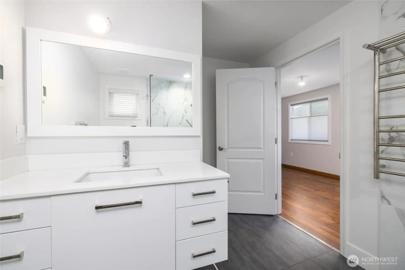Property photo for 1607 25th Street, Anacortes photo 19