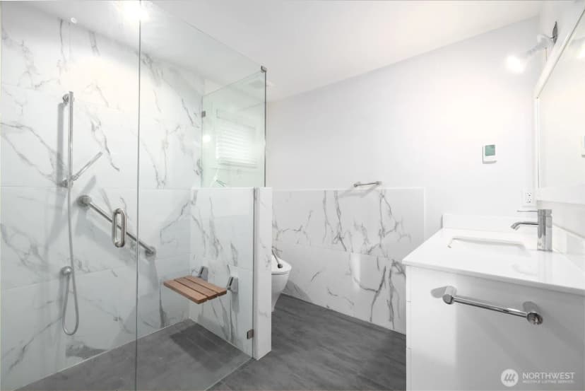Property photo for 1607 25th Street, Anacortes photo 18