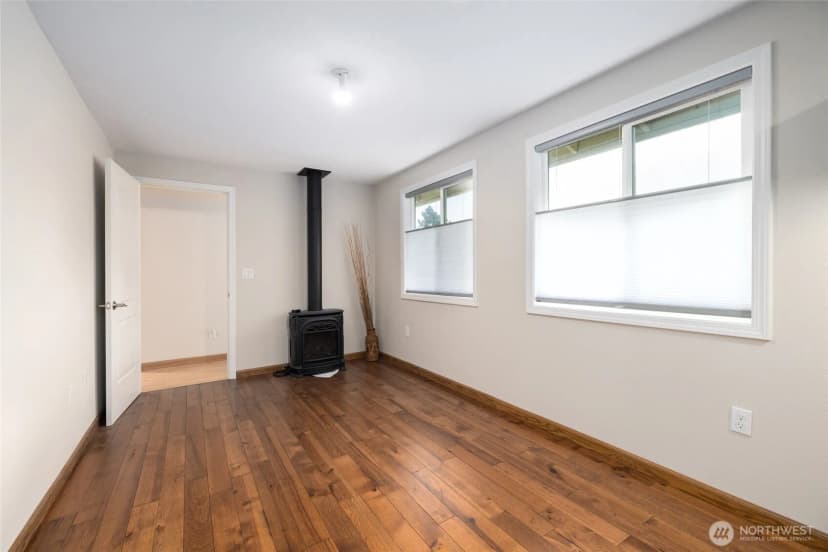 Property photo for 1607 25th Street, Anacortes photo 22