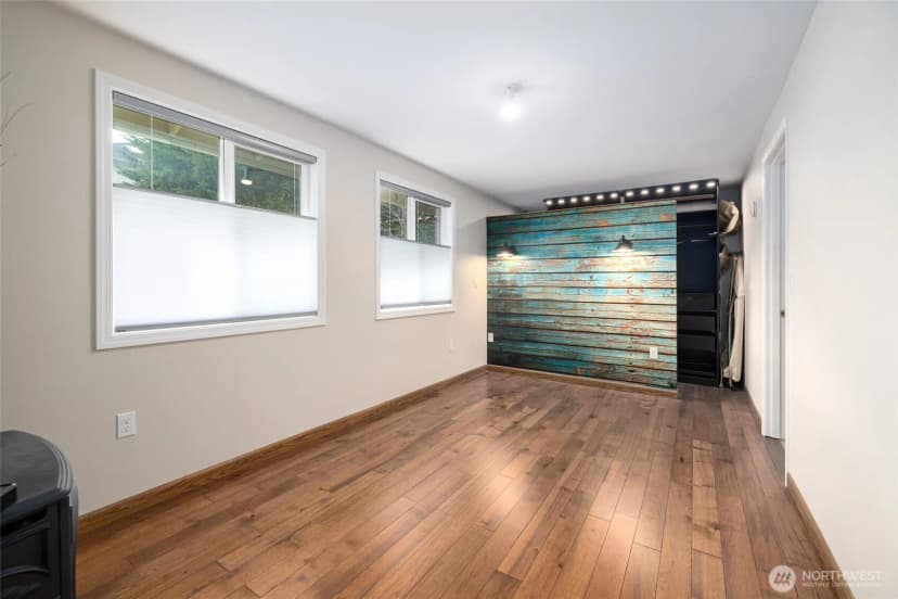 Property photo for 1607 25th Street, Anacortes photo 20