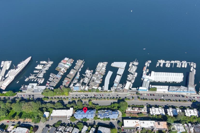 Property photo for 2420 8th Avenue N #201, Seattle photo 33