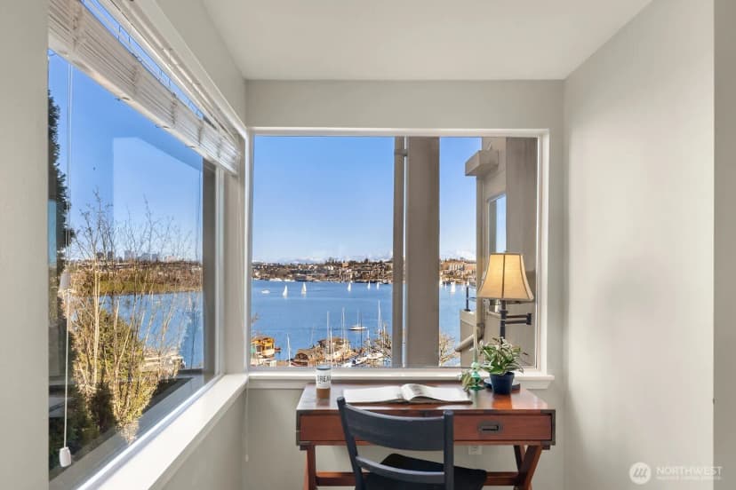 Property photo for 2420 8th Avenue N #201, Seattle photo 15