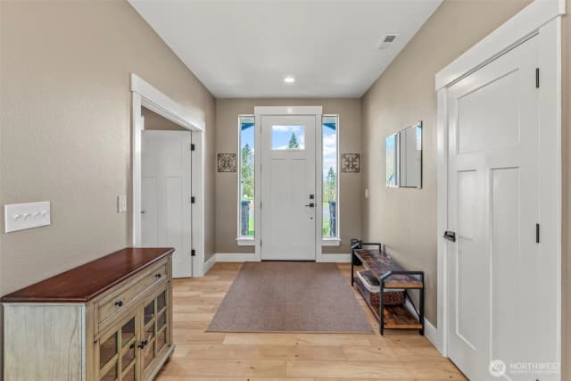 Property photo for 311 Olequa Heights Road, Castle Rock photo 5