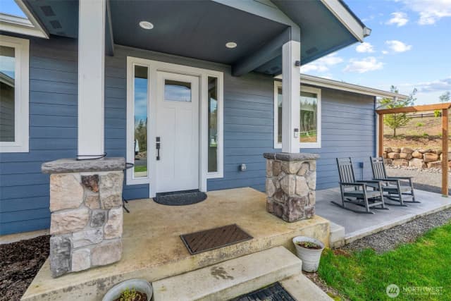Property photo for 311 Olequa Heights Road, Castle Rock photo 3