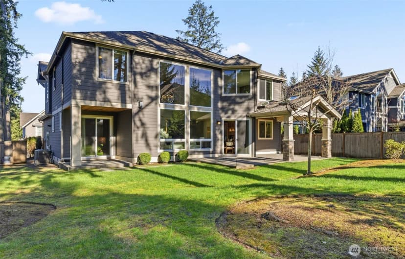 Property photo for 14003 Ne 6th Place, Bellevue photo 36