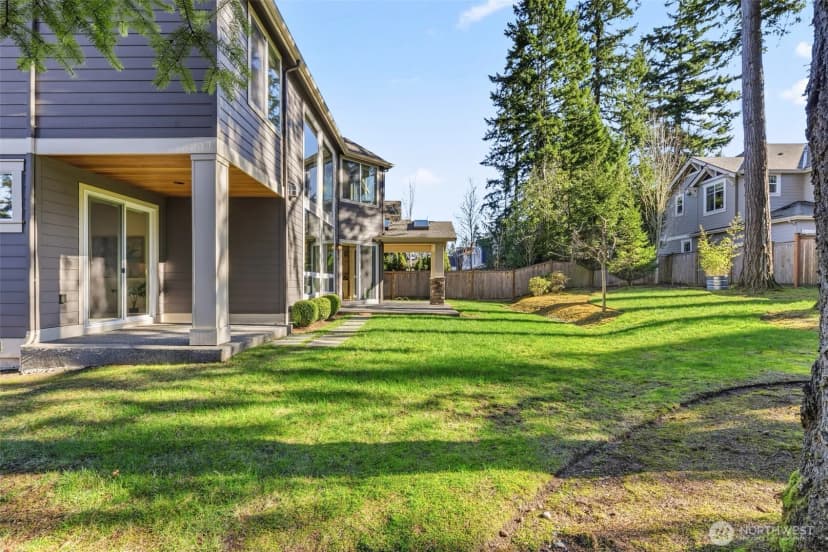 Property photo for 14003 Ne 6th Place, Bellevue photo 39