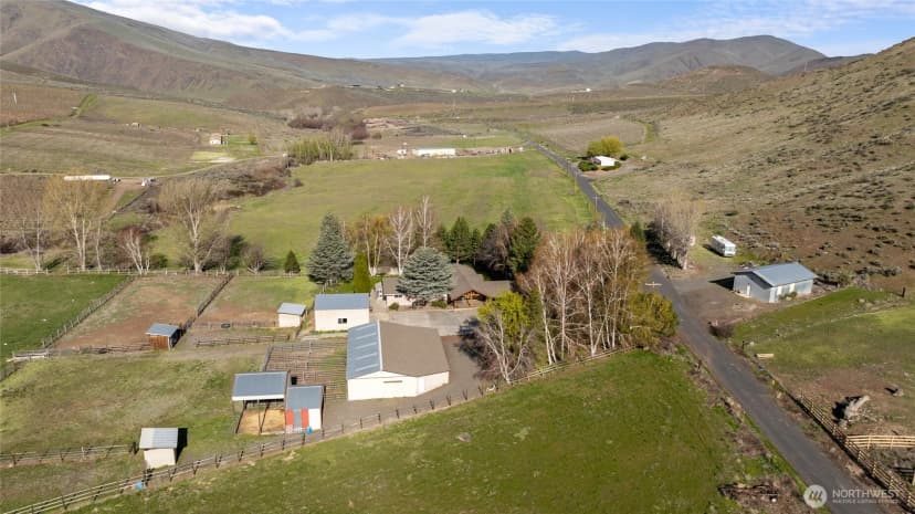 Property photo for 1260 Burbank Creek Road, Yakima photo 35