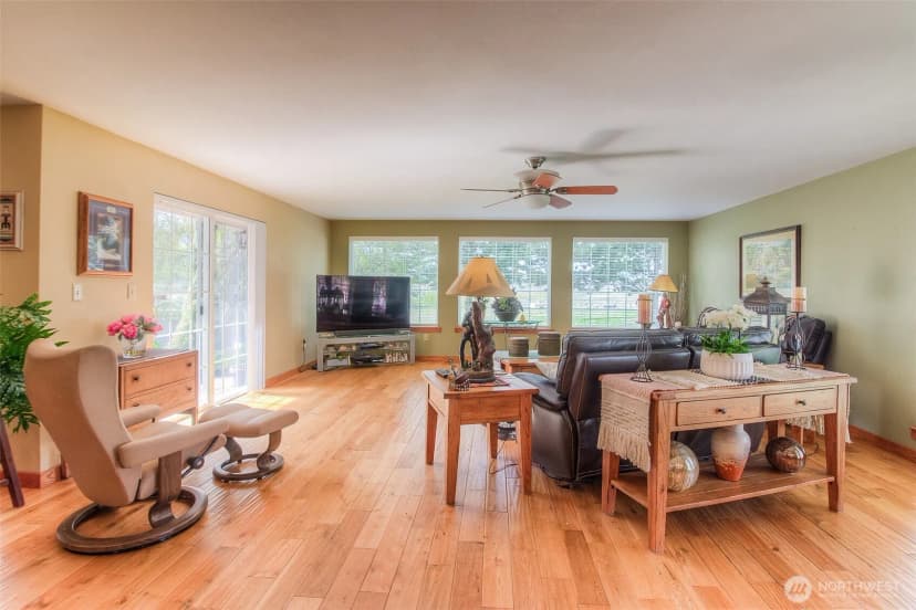 Property photo for 1260 Burbank Creek Road, Yakima photo 13
