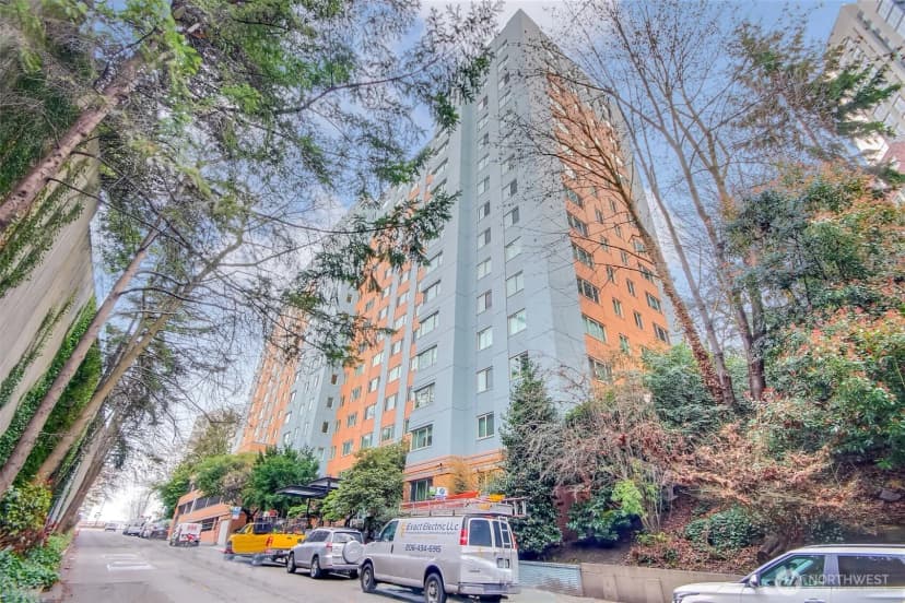 Property photo for 1400 Hubbell Place #1413, Seattle photo 22