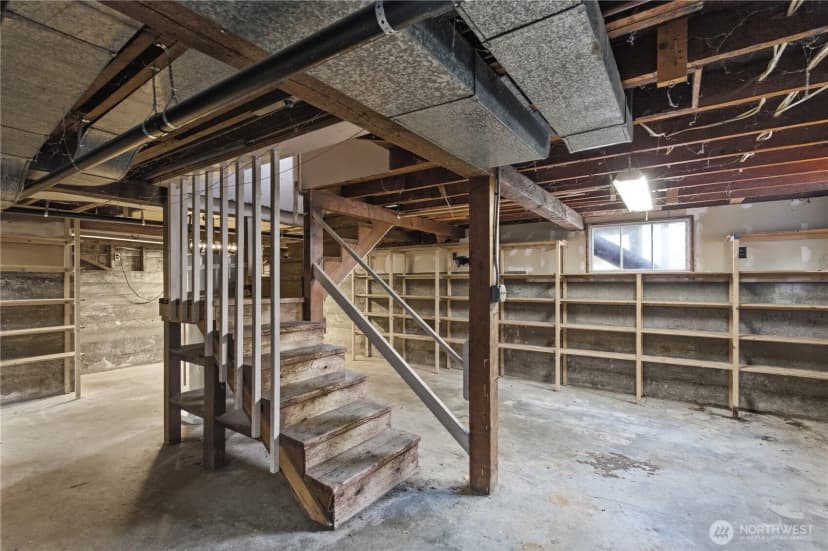 Property photo for 11716 16th Avenue Ne, Seattle photo 17