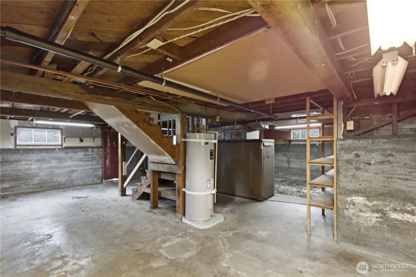 Property photo for 11716 16th Avenue Ne, Seattle photo 22