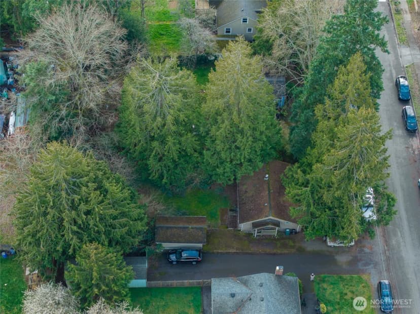 Property photo for 11716 16th Avenue Ne, Seattle photo 27