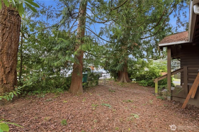 Property photo for 11716 16th Avenue Ne, Seattle photo 25