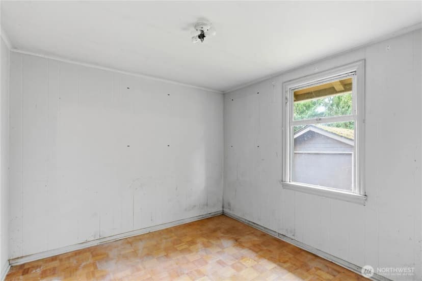 Property photo for 11716 16th Avenue Ne, Seattle photo 15