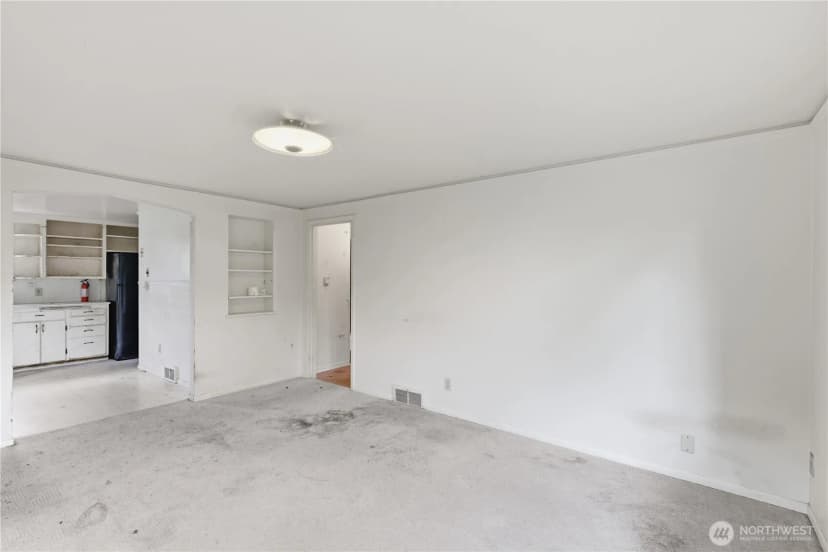 Property photo for 11716 16th Avenue Ne, Seattle photo 9