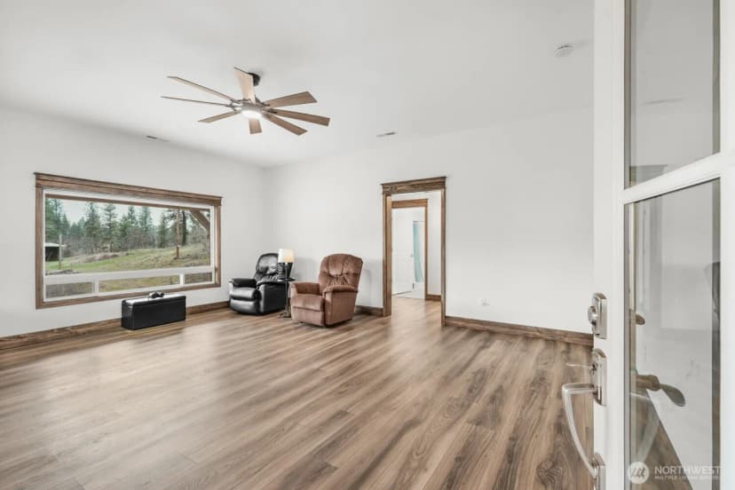 Property photo for 932 Zelinski Road, Goldendale photo 6