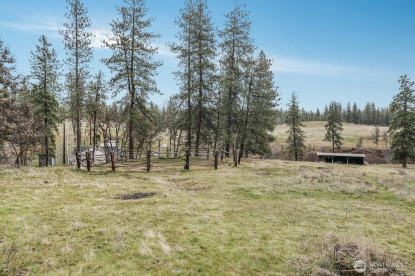 Property photo for 932 Zelinski Road, Goldendale photo 39