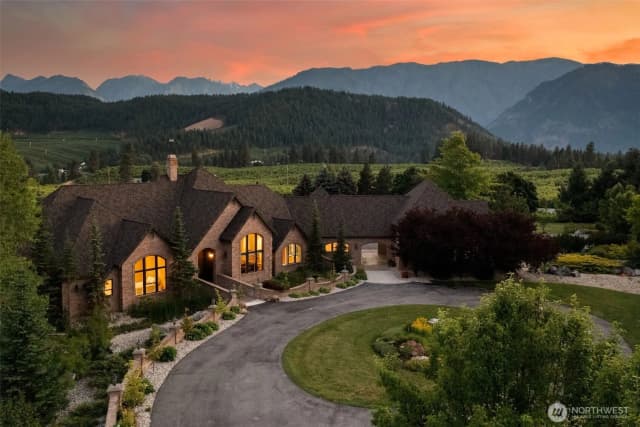 Property photo for 10755 North Road, Leavenworth