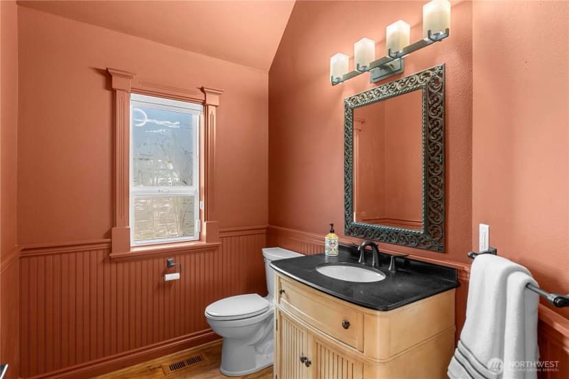 Property photo for 10755 North Road, Leavenworth photo 15