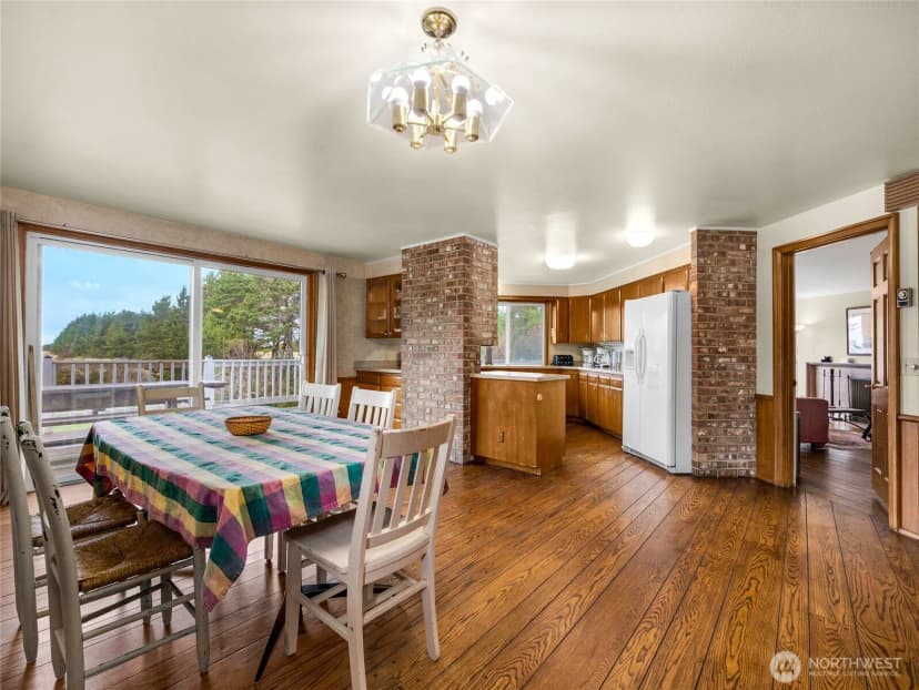 Property photo for 21909 Pacific Way, Ocean Park photo 6