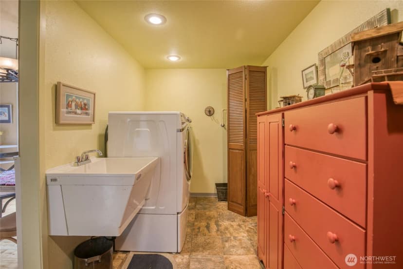 Property photo for 1705 Pearson Street, Aberdeen photo 13